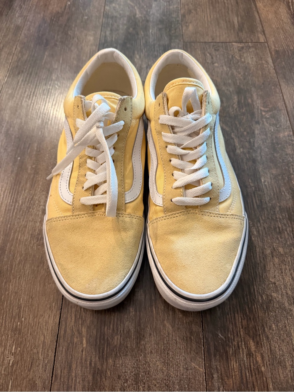 🌷Vans Yellow and White Suede Toe Old Skool Low-Top Sneakers
